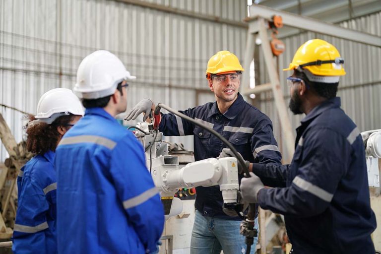 Rigger Training in Pakistan | Rigger Level 1, 2, 3 Courses at QTTC